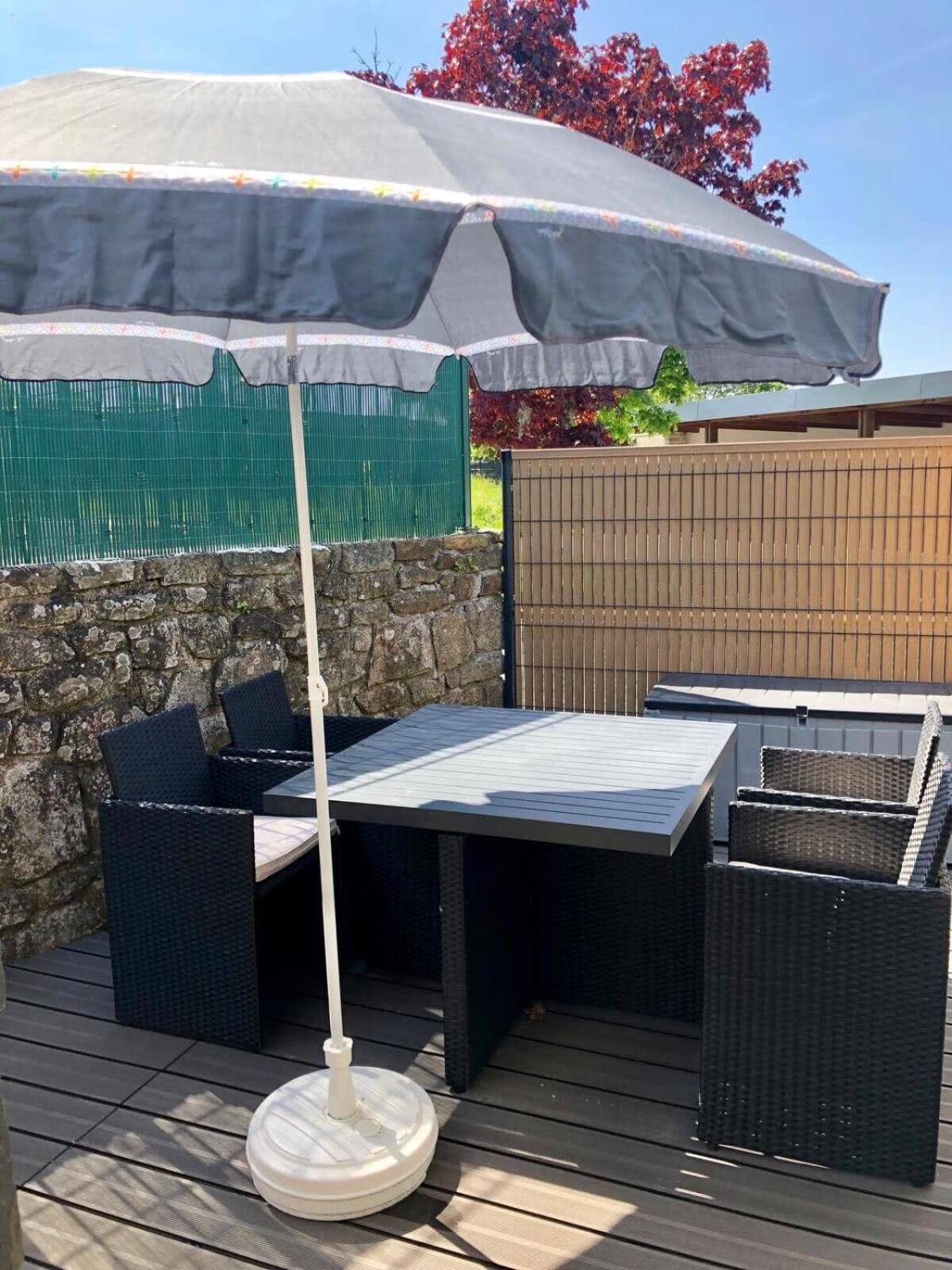 Jolie maisonnette cosy Bord de mer Terrasse Guidel Extérieur photo